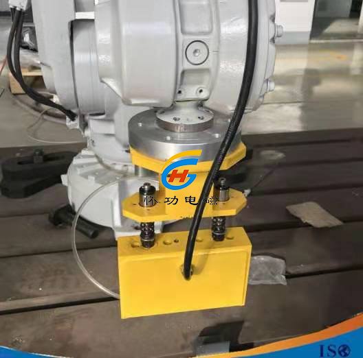 机械手搬运槽钢电永磁吸盘