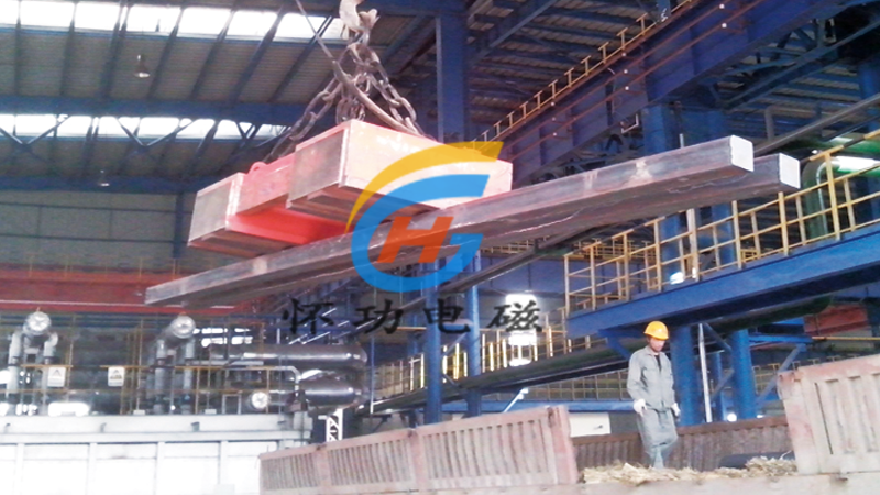 方坯、梁坯、板坯用电磁铁现场搬运