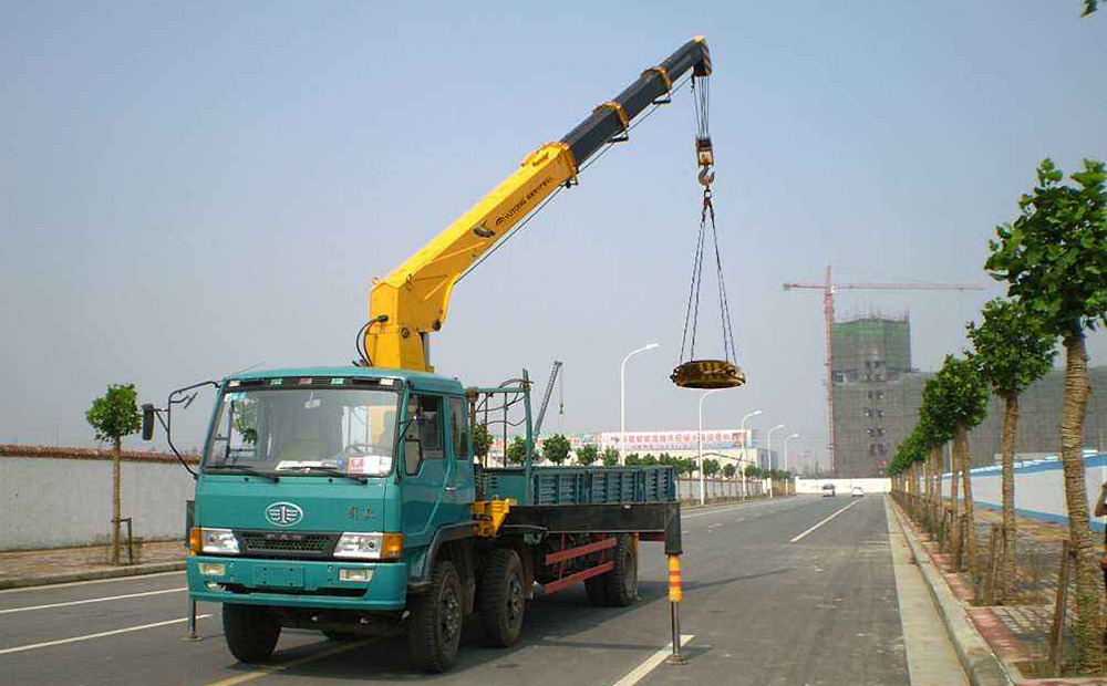 起重电磁铁如何避免起重吊钩起重货钩来回晃动